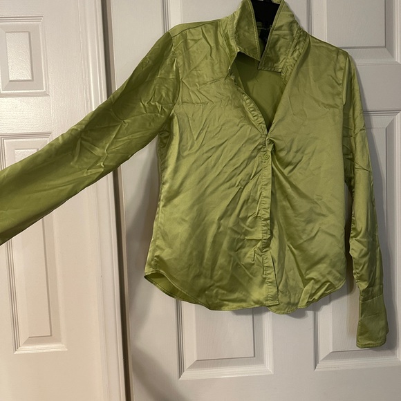 Wild Fable Women’s Green Satin Blouse - Picture 2 of 5